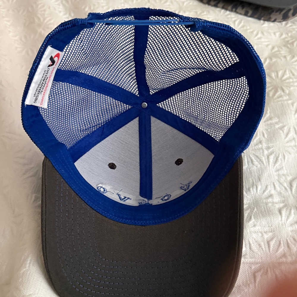 Volvo Hat - Picture 2 of 3